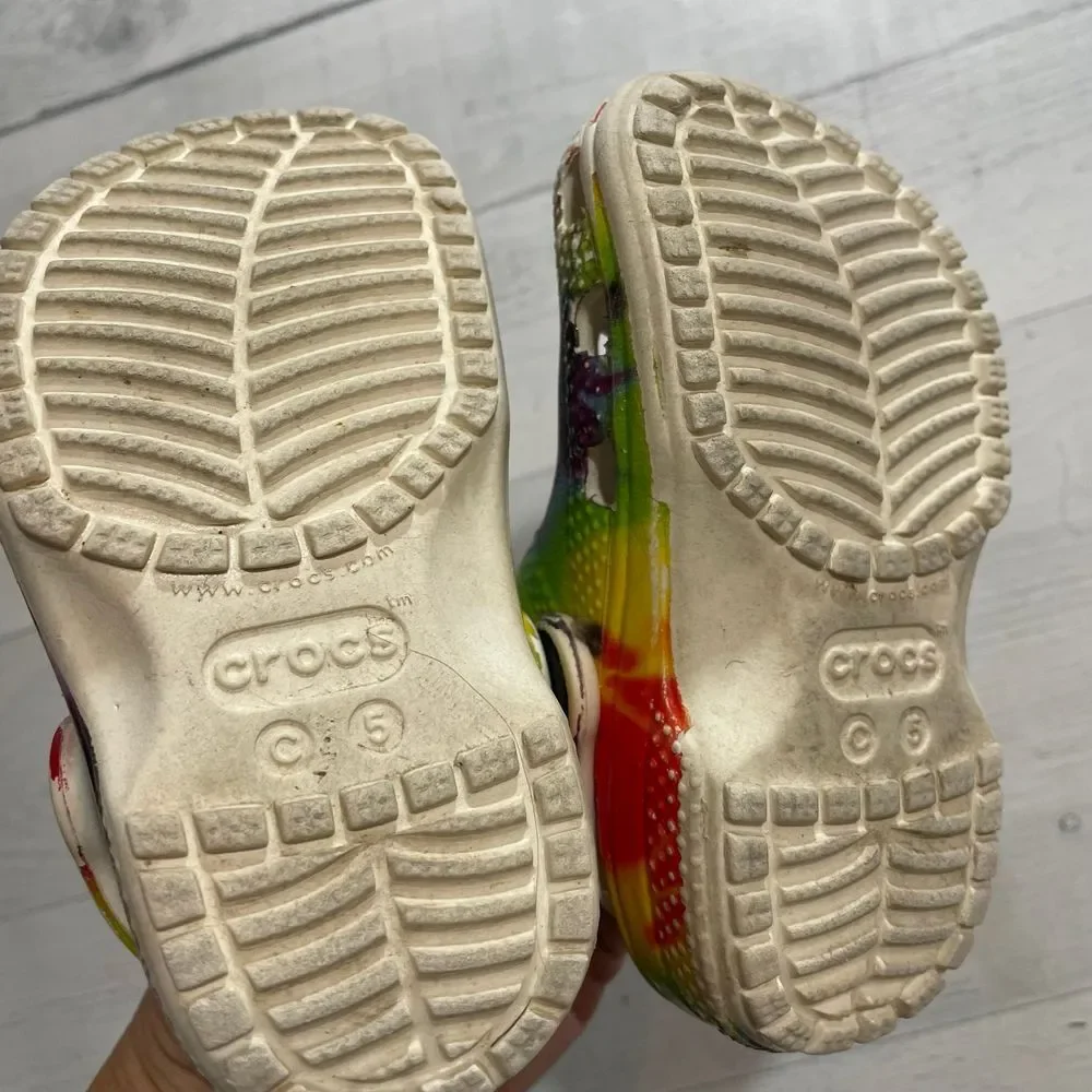 CROCS kids rainbow